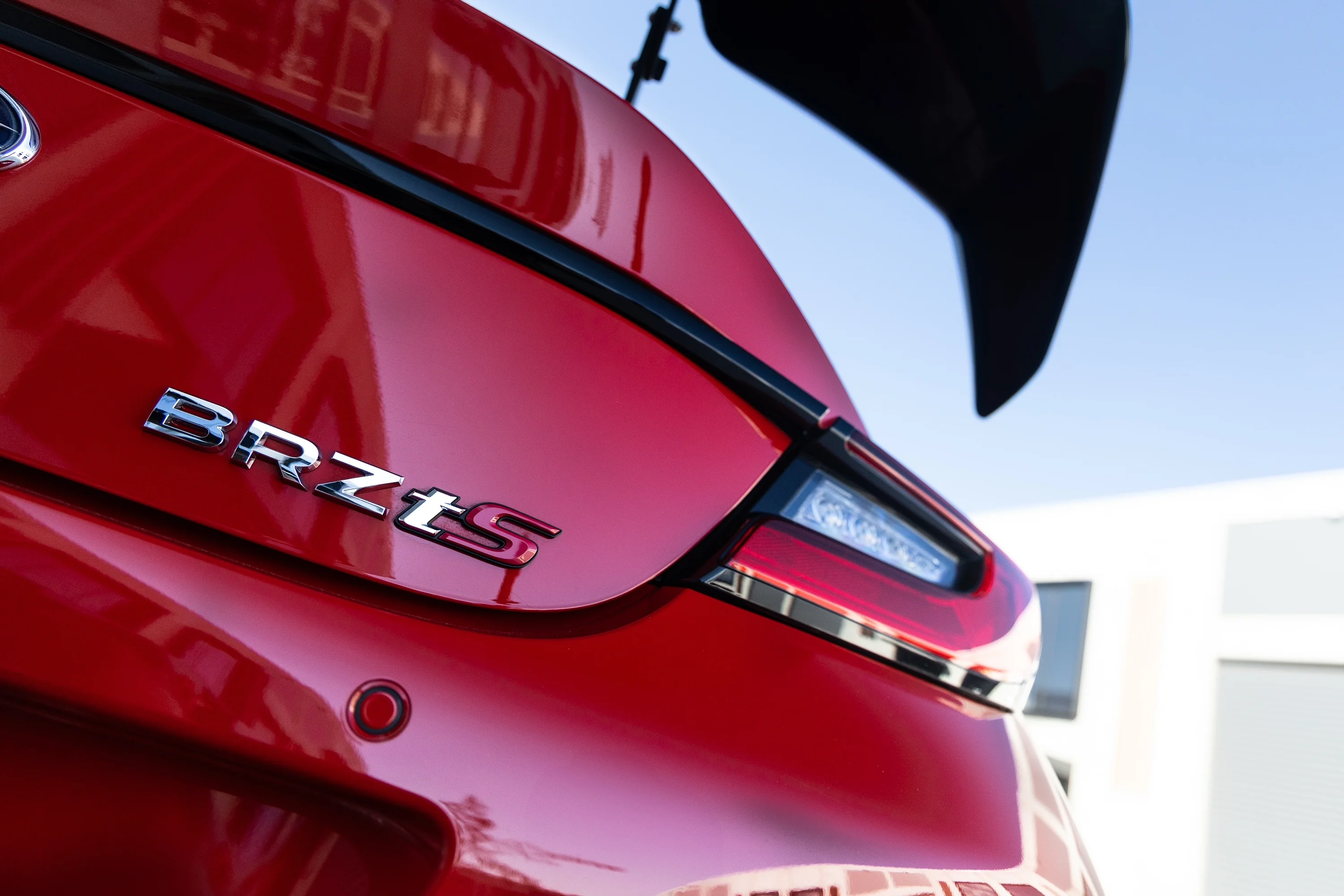 BRZ ZN8/ZD8 Styling Pack Includes Swan Neck GT Wing + Flow Designs Splitter Kit - Image 5