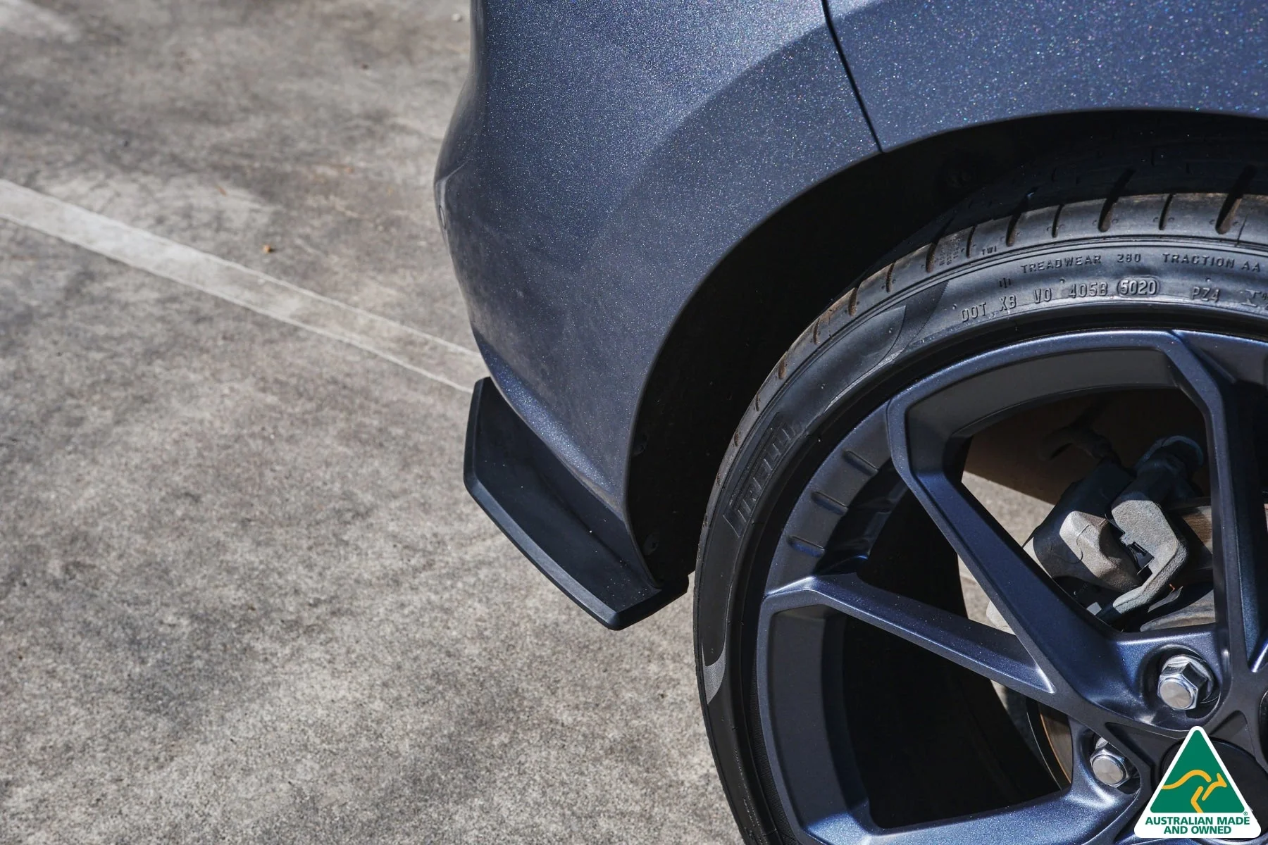 Flow Designs i30 Hatch PD1, PD2 (2018-2020) Rear Spats [GLOSS BLACK] - Pair - Image 2