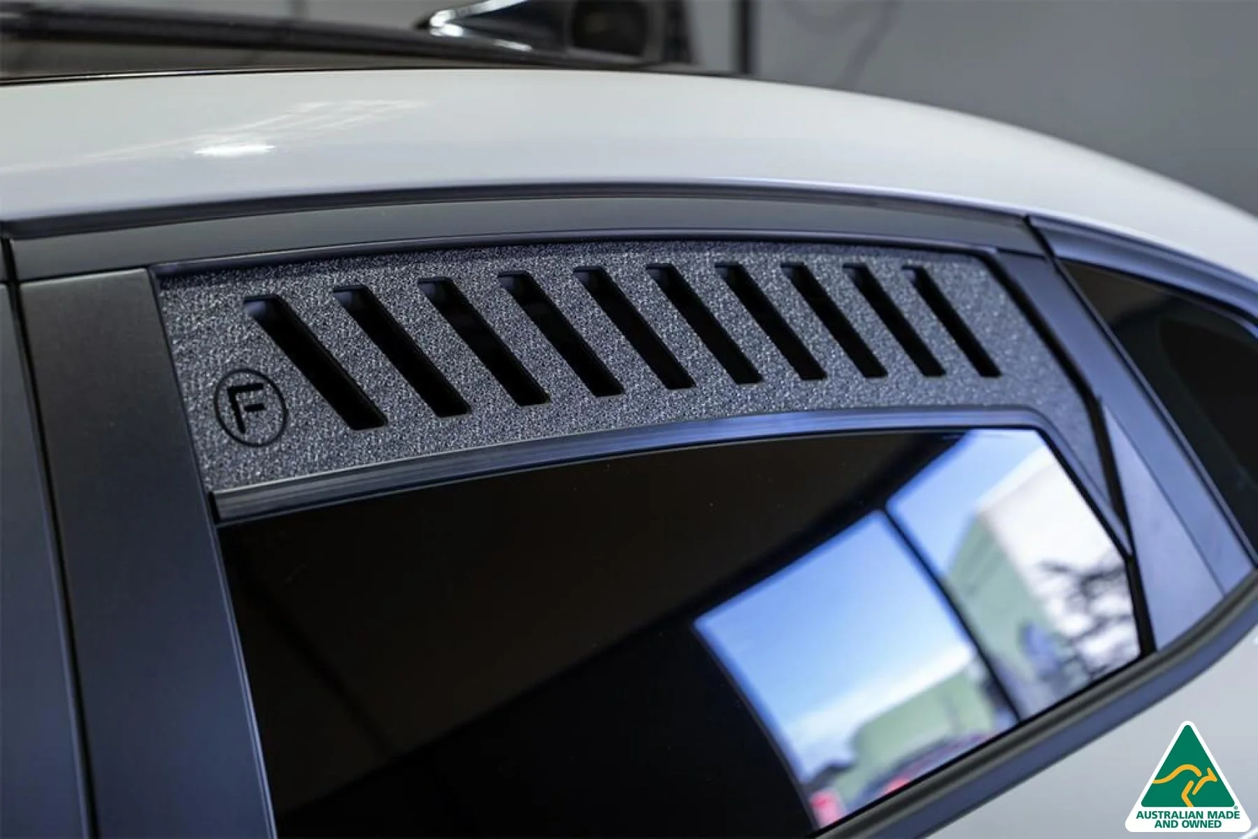 Flow Designs i30N Fastback Rear Window Vents - Pair - Image 26