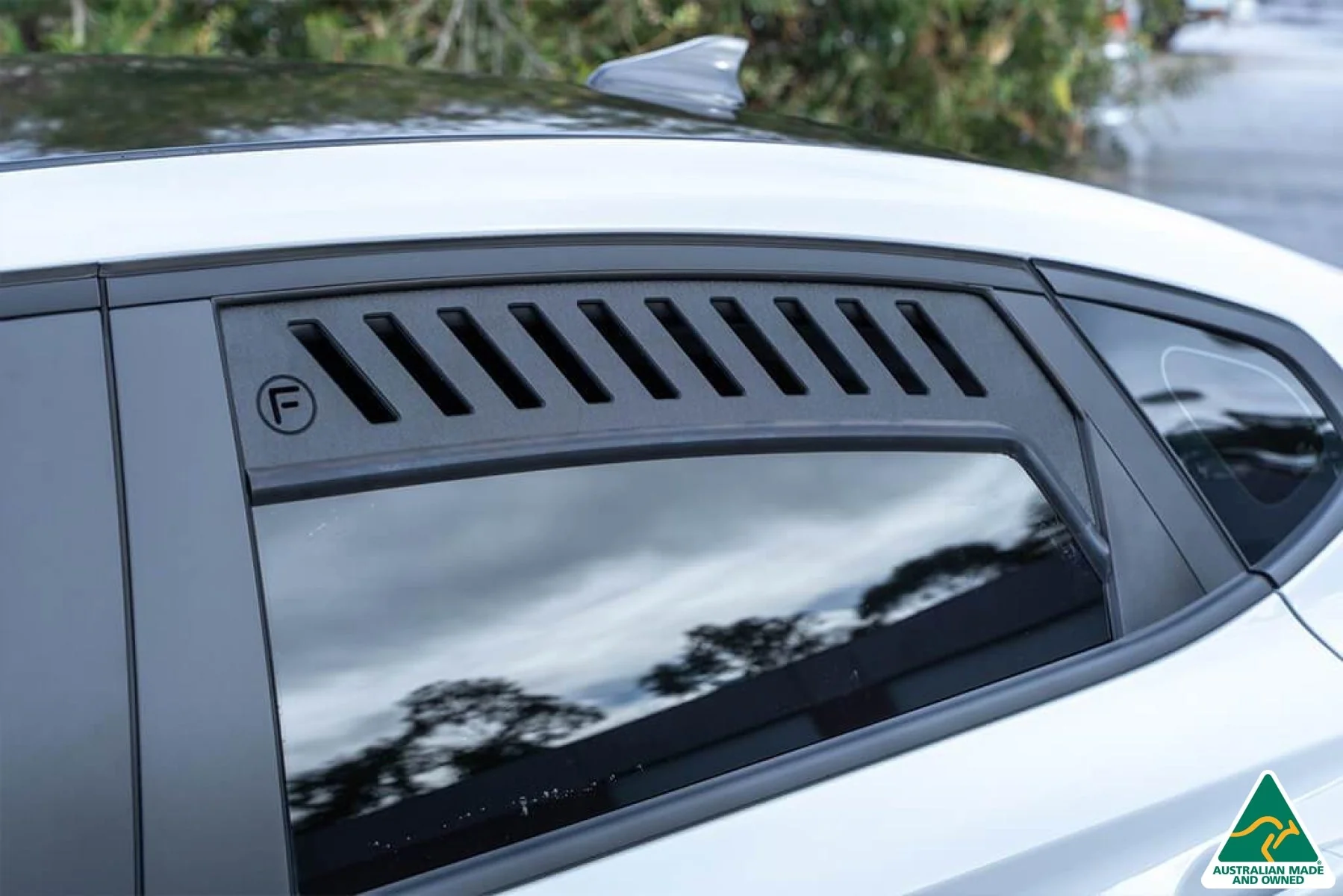 Flow Designs i30N Fastback Rear Window Vents - Pair - Image 29