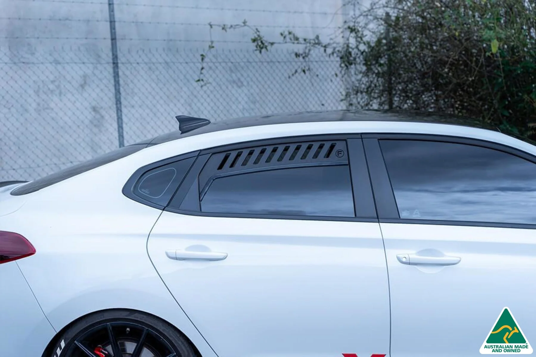 Flow Designs i30N Fastback Rear Window Vents - Pair - Image 34