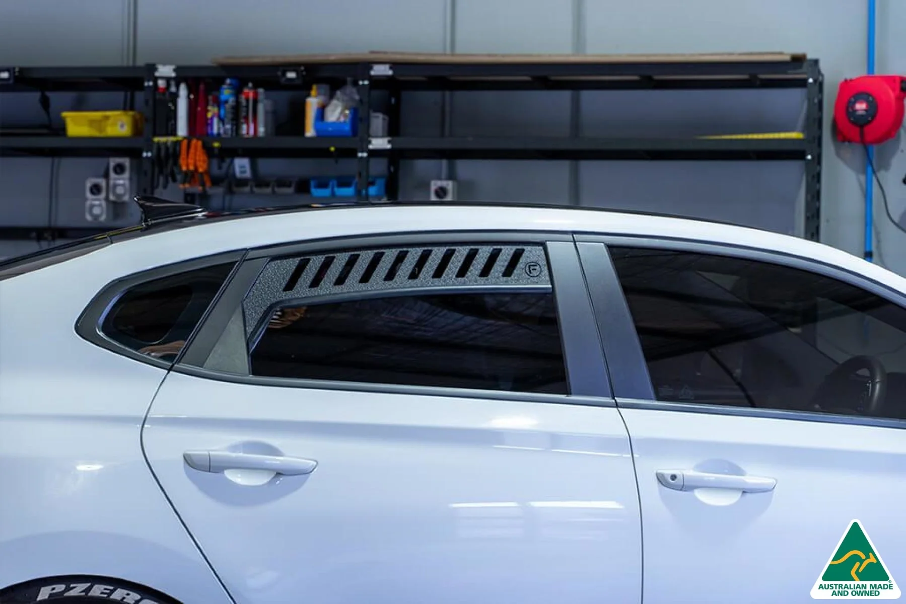 Flow Designs i30N Fastback Rear Window Vents - Pair - Image 8