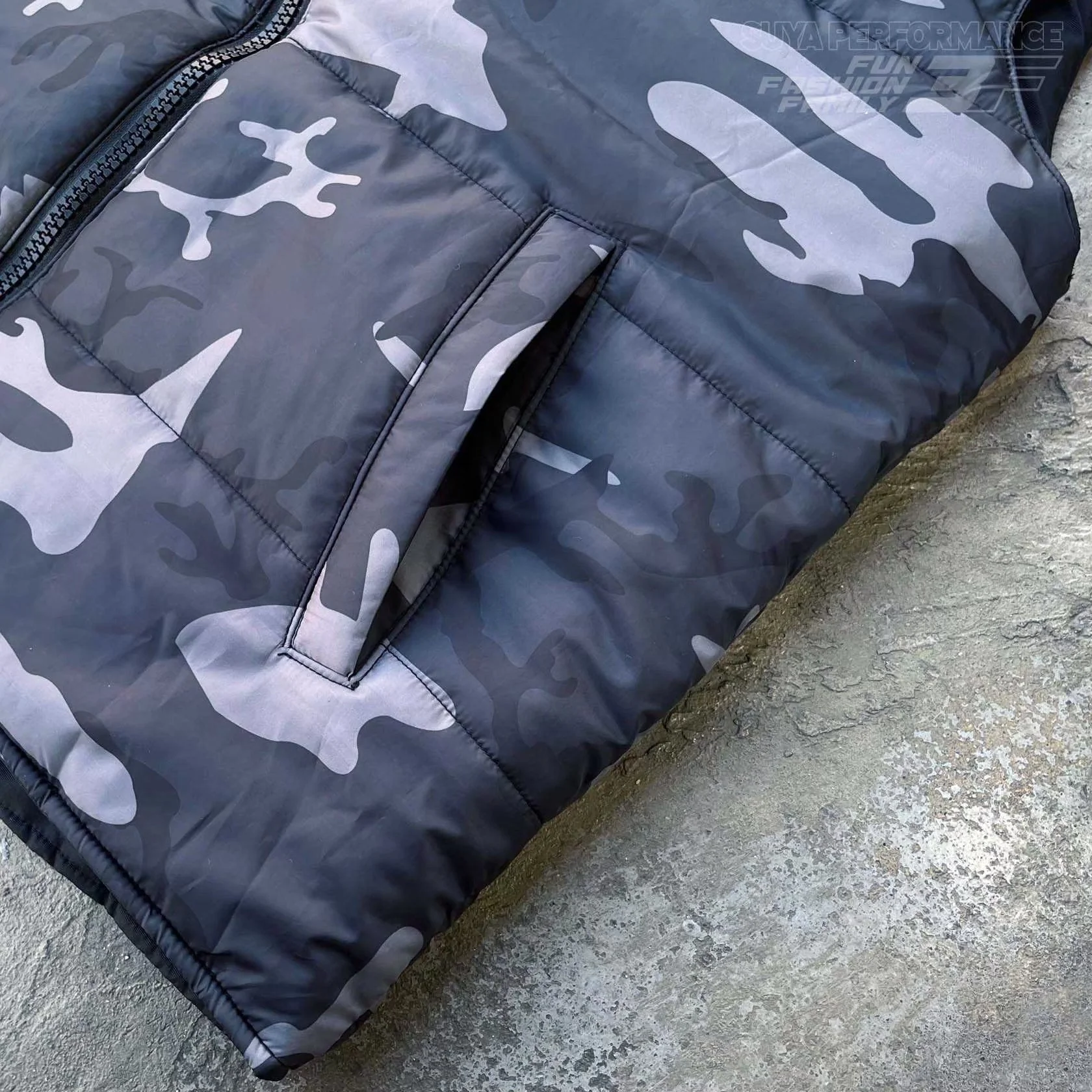 SUYA Apparel - Functional Double-Sided Padded Vest (Winter '25 Collection) - Image 5